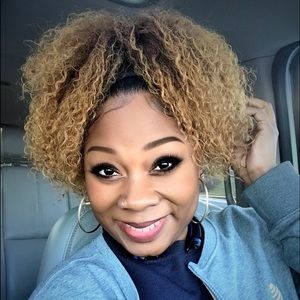 Meet your Posher, Latoya